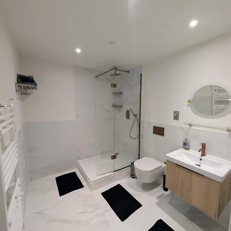 Modern 1 Bed Apartment-central Leeds, Near Arena * Leeds (West Yorkshire)