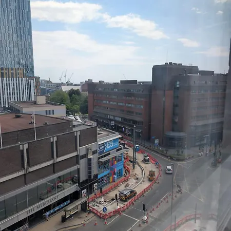 Modern 1 Bed Apartment-central Leeds, Near Arena